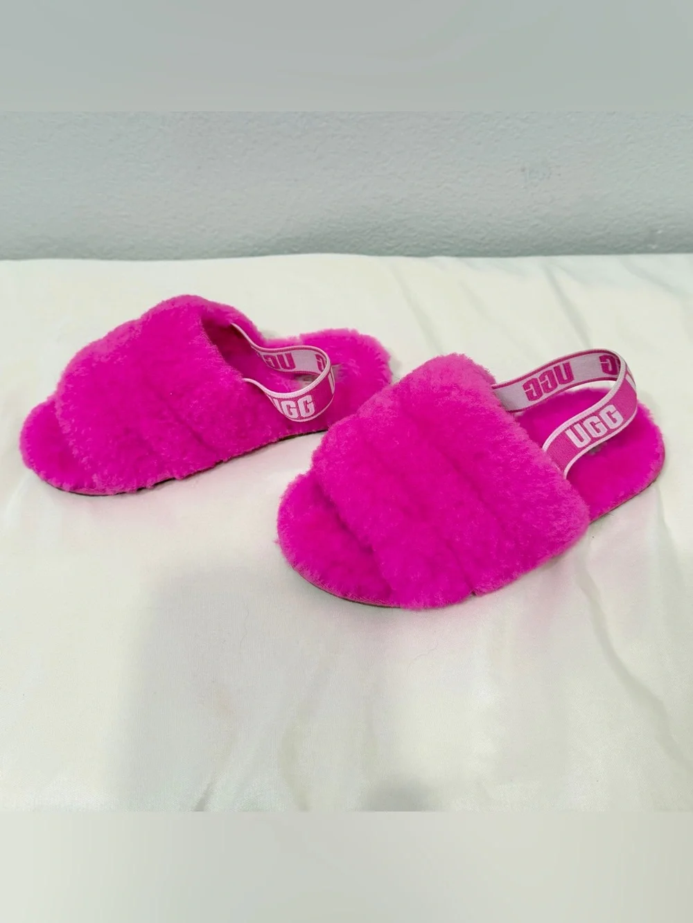 UGG Slippers Hot Pink Fluff Yeah Slide Sandals Logo Strap Cozy Girl Kid 12